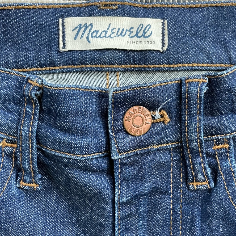Madewell high riser skinny jeans. Very lightly worn.